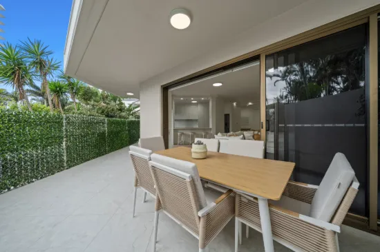 2/3554 Main Beach Parade, Main Beach, Qld 4217-Image