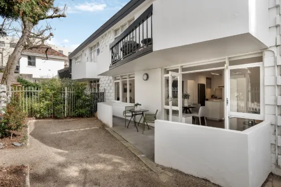 2/36 Grange Road, Toorak, Vic 3142