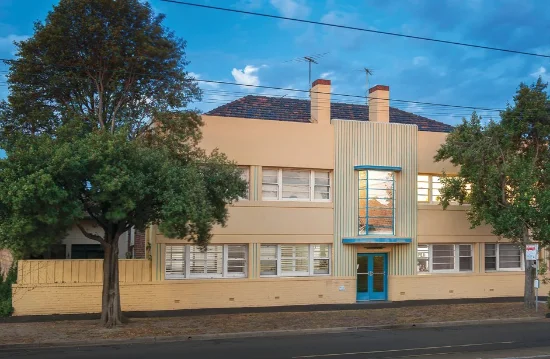 2/381 Danks St, Middle Park, Vic 3206