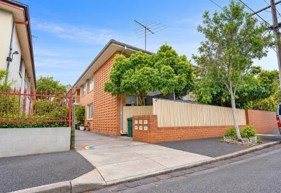 2/47 Gourlay Street, Balaclava, Vic 3183 - Sold