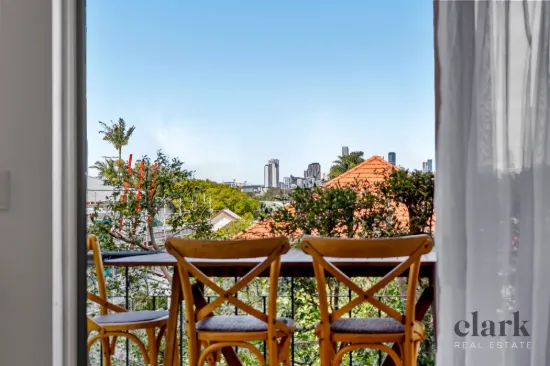 2/49 Salt Street, Windsor, Qld 4030