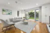2/5 Ardoch Avenue, St Kilda East, Vic 3183