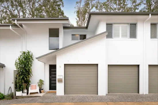 2/5 Pine Valley Drive, Joyner, Qld 4500