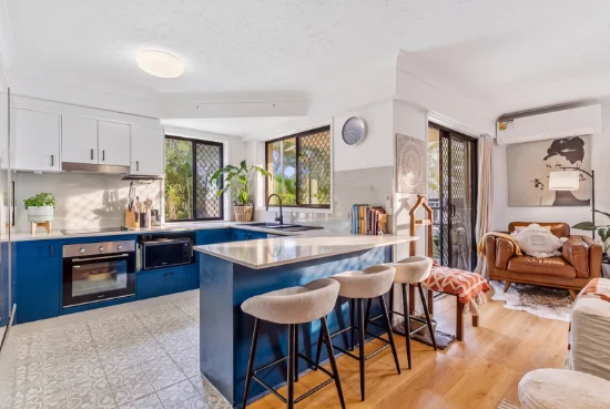 2/5 Tarni Avenue, Palm Beach, Qld 4221 - For Sale