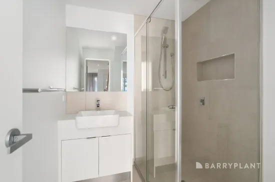 2/54 Barrabool Road, Highton, Vic 3216-Image
