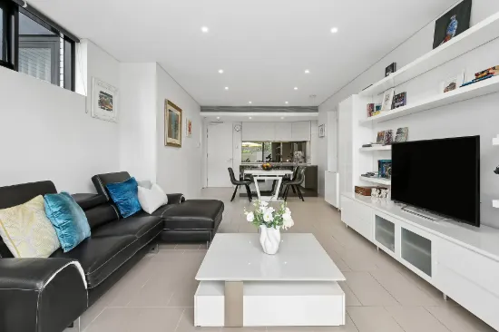 2/6 Maxwell Road, Forest Lodge, NSW 2037