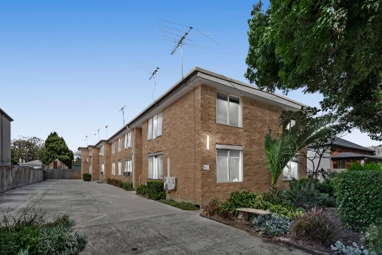 2/6 Newstead Street, Maribyrnong, Vic 3032