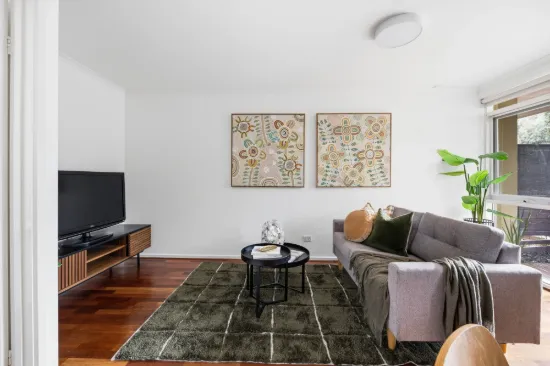 2/70 Collins Street, Thornbury, Vic 3071