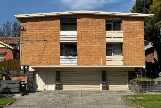 2/80 Napier Crescent, Essendon, Vic 3040