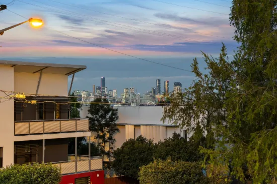 2/87 Swann Road, Taringa, Qld 4068-Image
