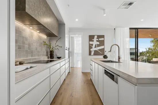 2/87 Swann Road, Taringa, Qld 4068-Image