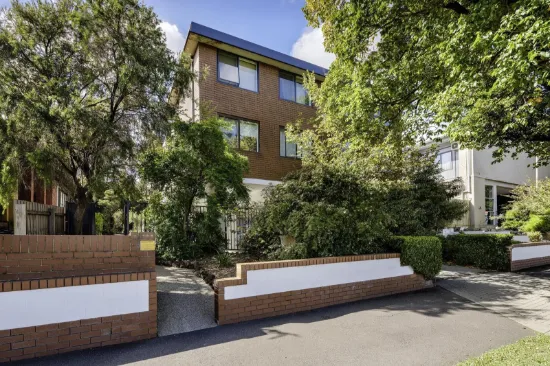2/96 Flemington Road, Parkville, Vic 3052