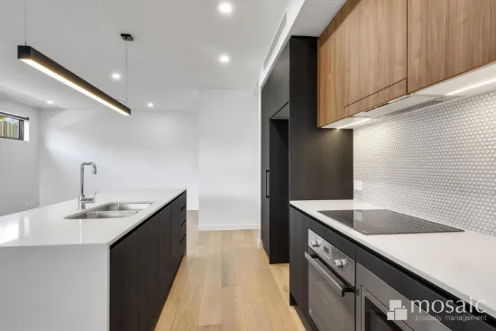 201/35-39 Lambert Rd, Indooroopilly, Qld 4068