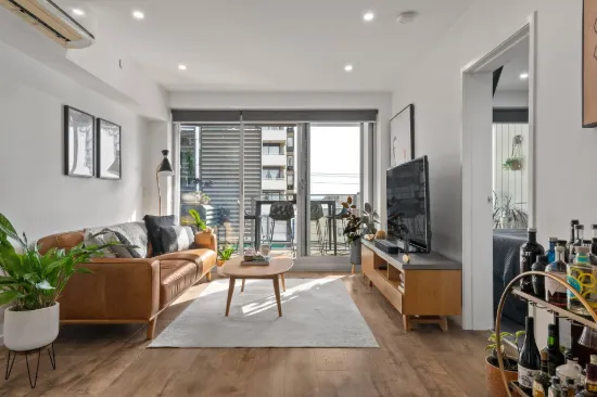 202/100 Plenty Road, Preston, Vic 3072