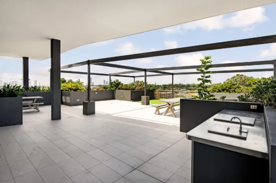 202/135 Eugaree Street, Southport, Qld 4215-Image