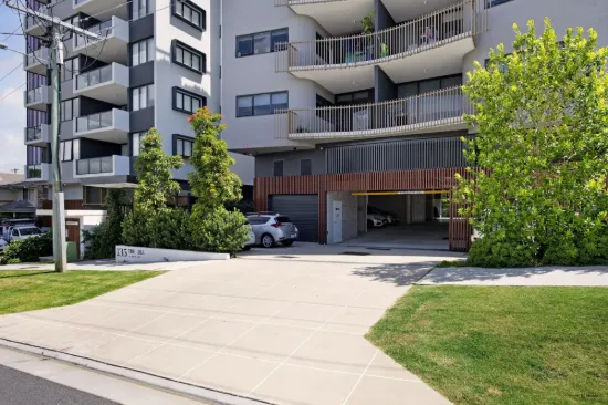 202/135 Eugaree Street, Southport, Qld 4215-Image