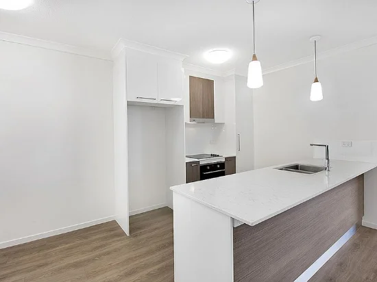 203/19-21 Gordon Street, Greenslopes QLD 4120-Image