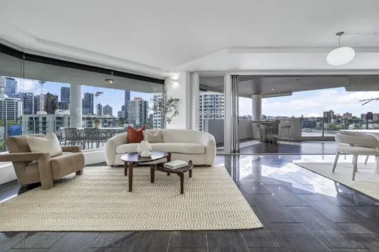204/1 O'Connell Street, Kangaroo Point, Qld 4169