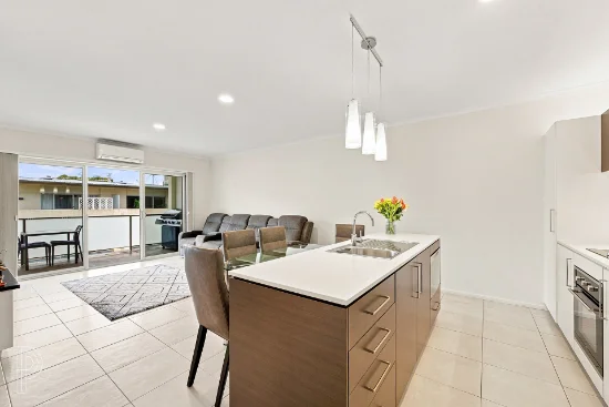 204/142 Anketell Street, Greenway, ACT 2900