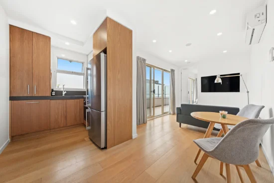 204/6 Kokaribb Road, Carnegie, Vic 3163