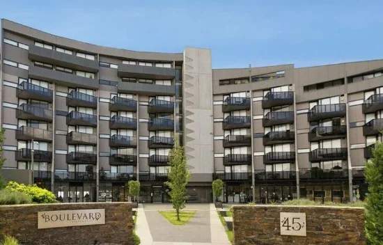 206/41 Edgewater Boulevard, Maribyrnong, Vic 3032
