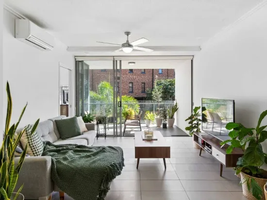 206/50 Connor Street, Kangaroo Point, Qld 4169