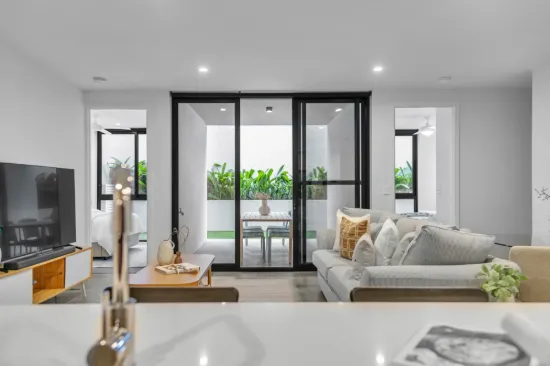 207/186 Clarence Road, Indooroopilly, Qld 4068