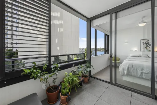 2071/48 Skyring Terrace, Newstead, Qld 4006