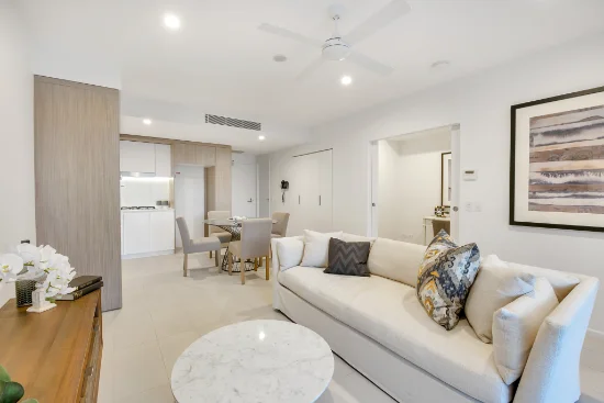 2074/123 Cavendish Road, Coorparoo, Qld 4151