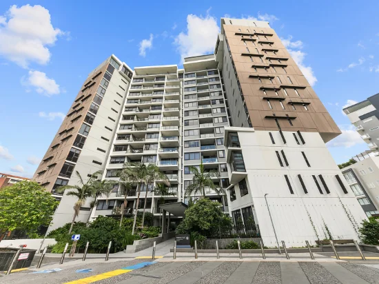 20902/37D Harbour Road, Hamilton, Qld 4007-Image