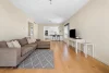 21/20 Queensland Avenue, Broadbeach, Qld 4218-Image