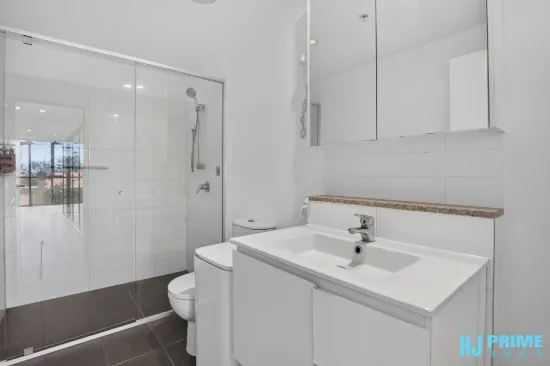 21/2729 Gold Coast Highway, Broadbeach, Qld 4218-Image
