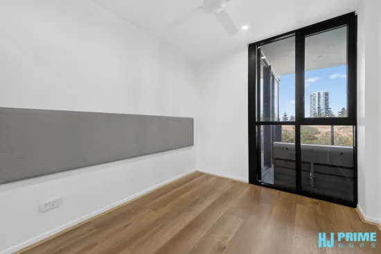21/2729 Gold Coast Highway, Broadbeach, Qld 4218-Image