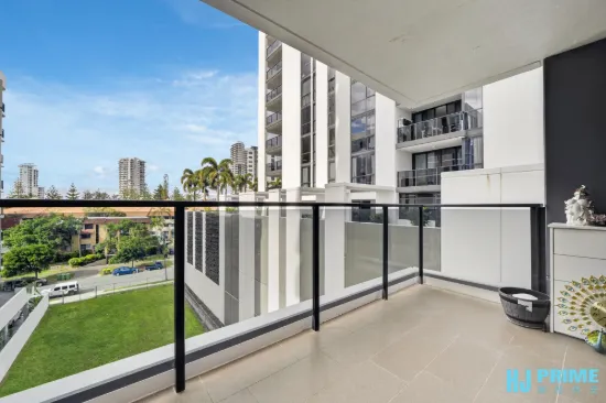 21/2729 Gold Coast Highway, Broadbeach, Qld 4218-Image