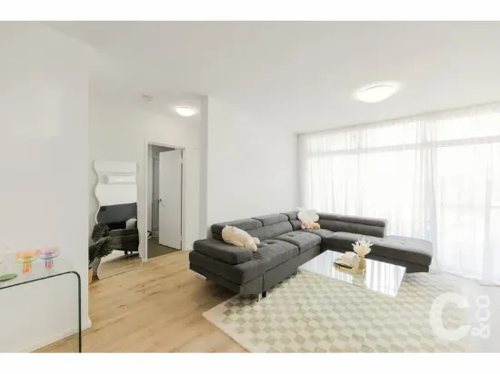 210/50 Pimlico Crescent, Wellard, WA 6170