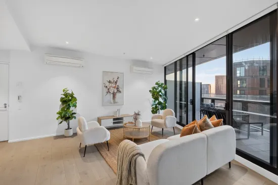 2105S/889 Collins Street, Docklands, Vic 3008