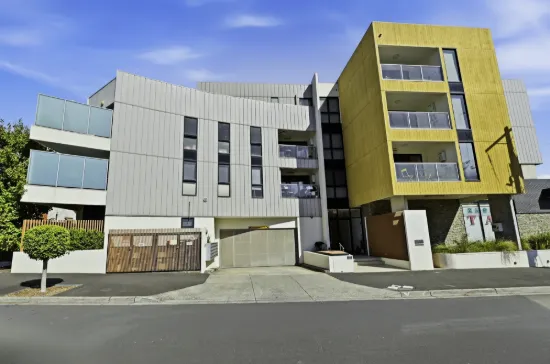 211/300 Middleborough Road, Blackburn, Vic 3130