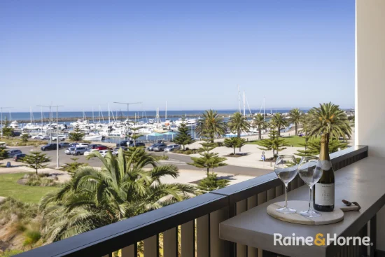 211/33 Quay Boulevard, Werribee South, Vic 3030