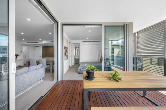 211/8 Moreau Parade, East Perth, WA 6004