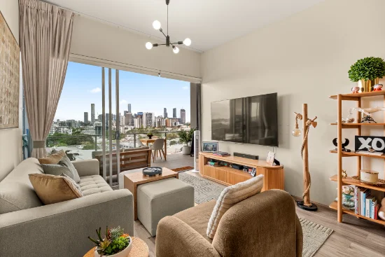 21101/15 Beesley Street, West End, Qld 4101 - For Sale