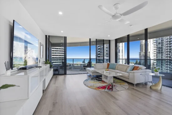 21109/21 Elizabeth Avenue, Broadbeach, Qld 4218