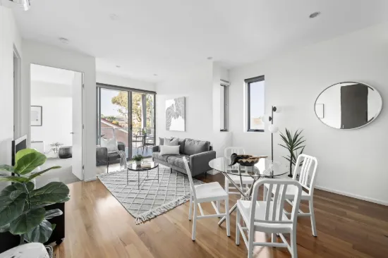 212/2 Plenty Road, Preston, Vic 3072