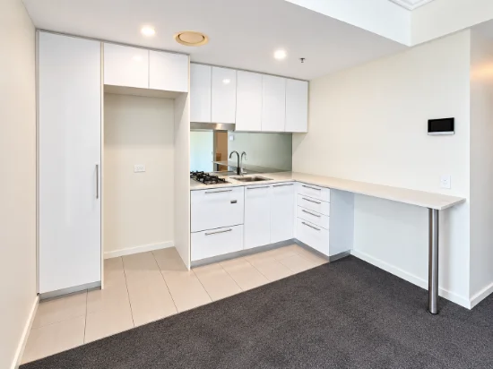21201/8 Hercules Street, Hamilton, Qld 4007