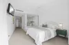 21206/21 Elizabeth Avenue, Broadbeach, Qld 4218-Image
