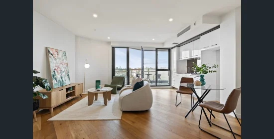 213/11 Glass St, Essendon, Vic 3040-Image