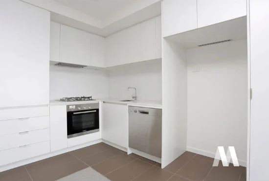 2.13/9 Hewitt Avenue, Footscray, Vic 3011