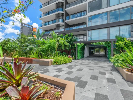 2143/48 Skyring Terrace, Newstead, Qld 4006-Image