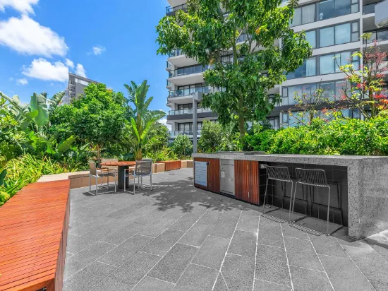 2143/48 Skyring Terrace, Newstead, Qld 4006-Image