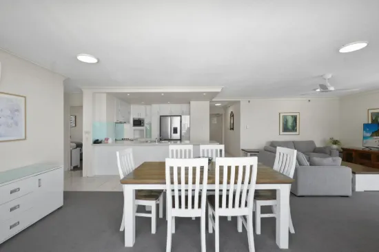 21E/1 Albert Avenue, Broadbeach QLD 4218-Image
