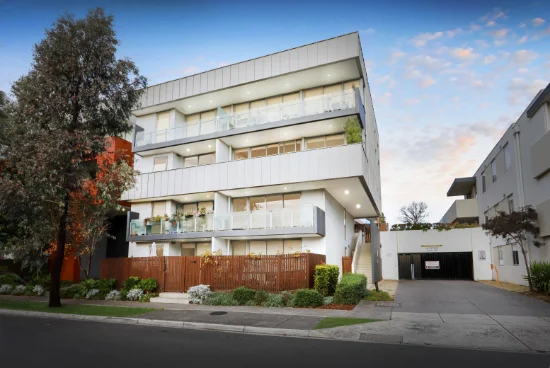 22/48 Eucalyptus Drive, Maidstone, Vic 3012